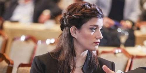 «Κλείδωσε» η Νοτοπούλου στην Θεσσαλονίκη και ο Μπελαβίλας στον Πειραιά από τον ΣΥΡΙΖΑ